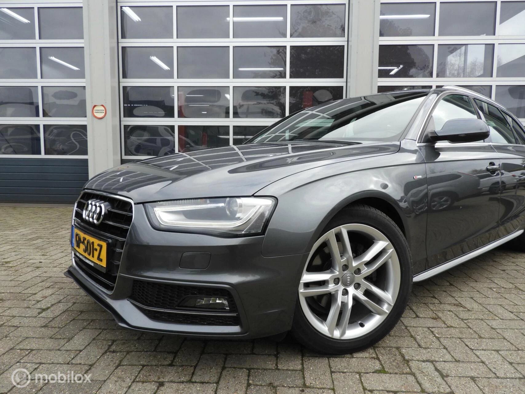 Hoofdafbeelding Audi A4