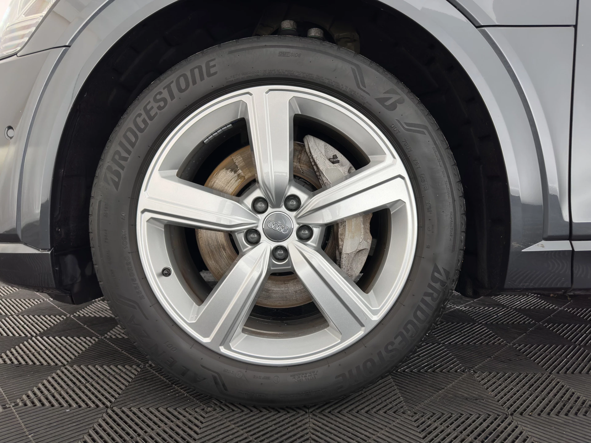 Hoofdafbeelding Audi e-tron