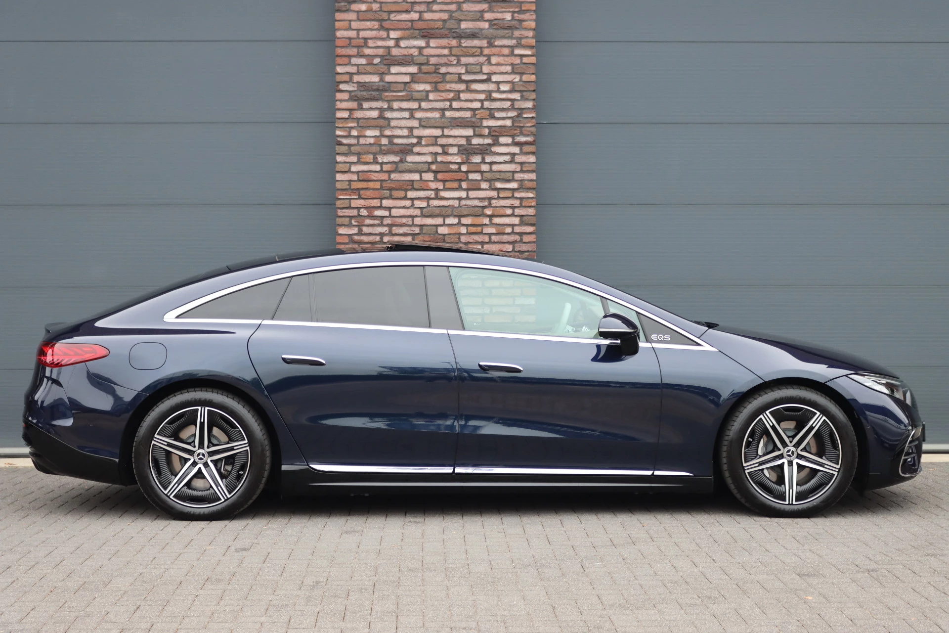 Hoofdafbeelding Mercedes-Benz EQS