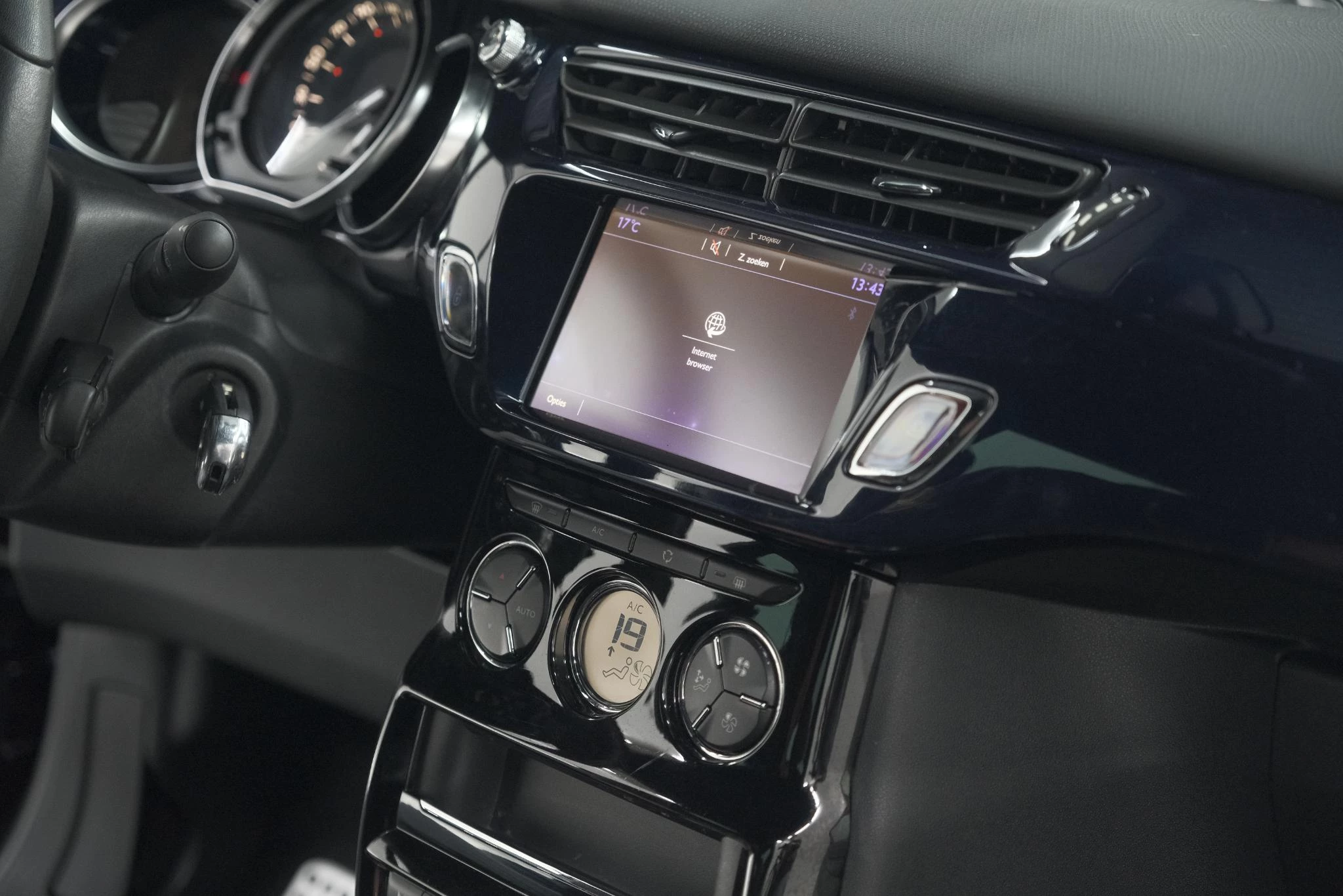 Hoofdafbeelding DS DS 3