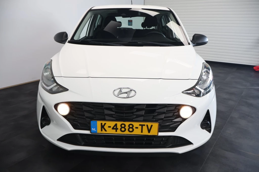 Hoofdafbeelding Hyundai i10