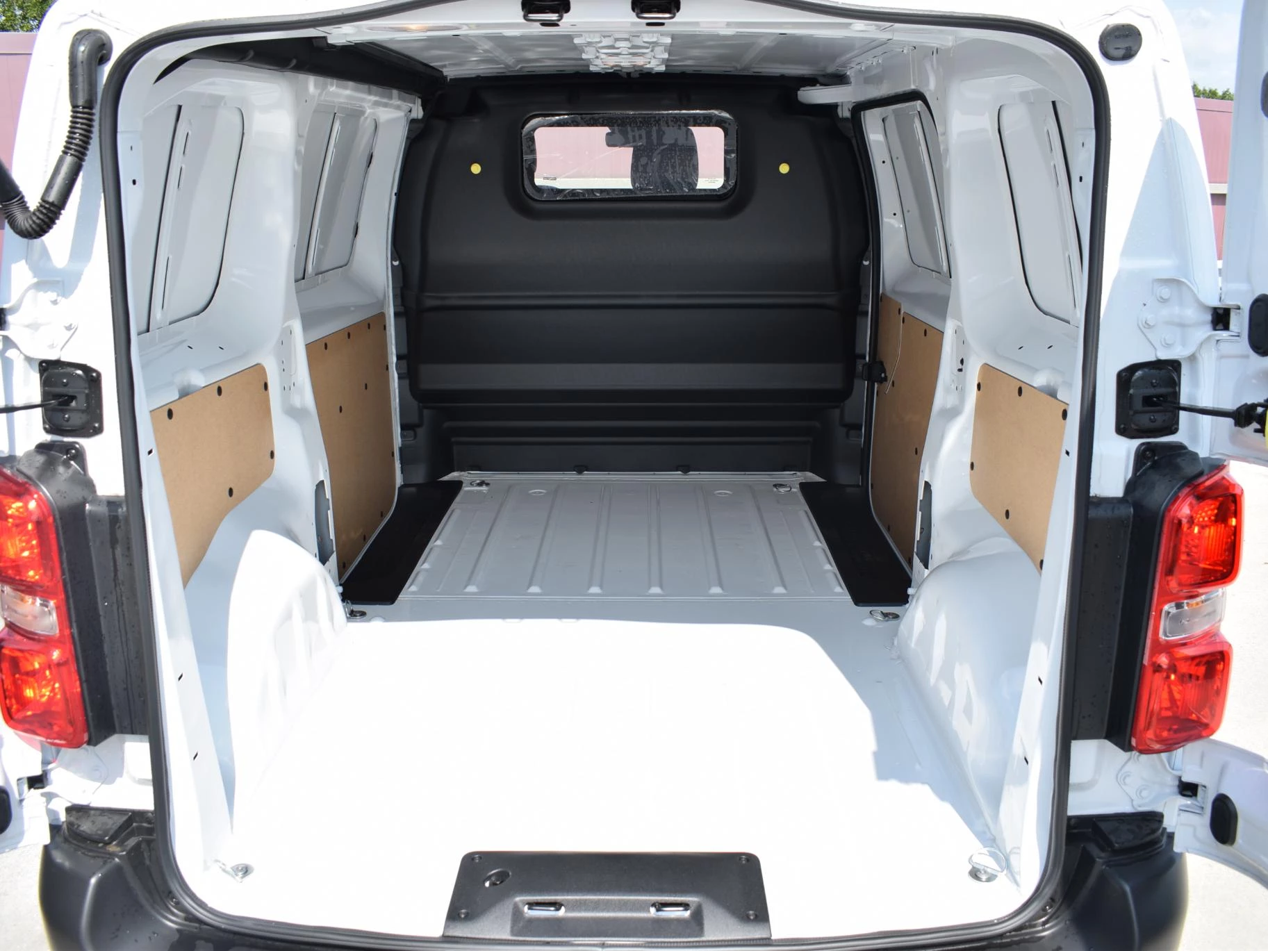 Hoofdafbeelding Peugeot e-Expert