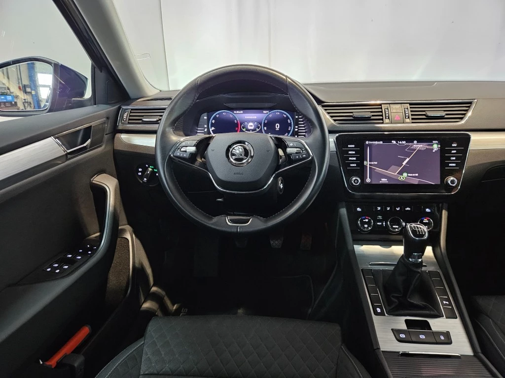 Hoofdafbeelding Škoda Superb