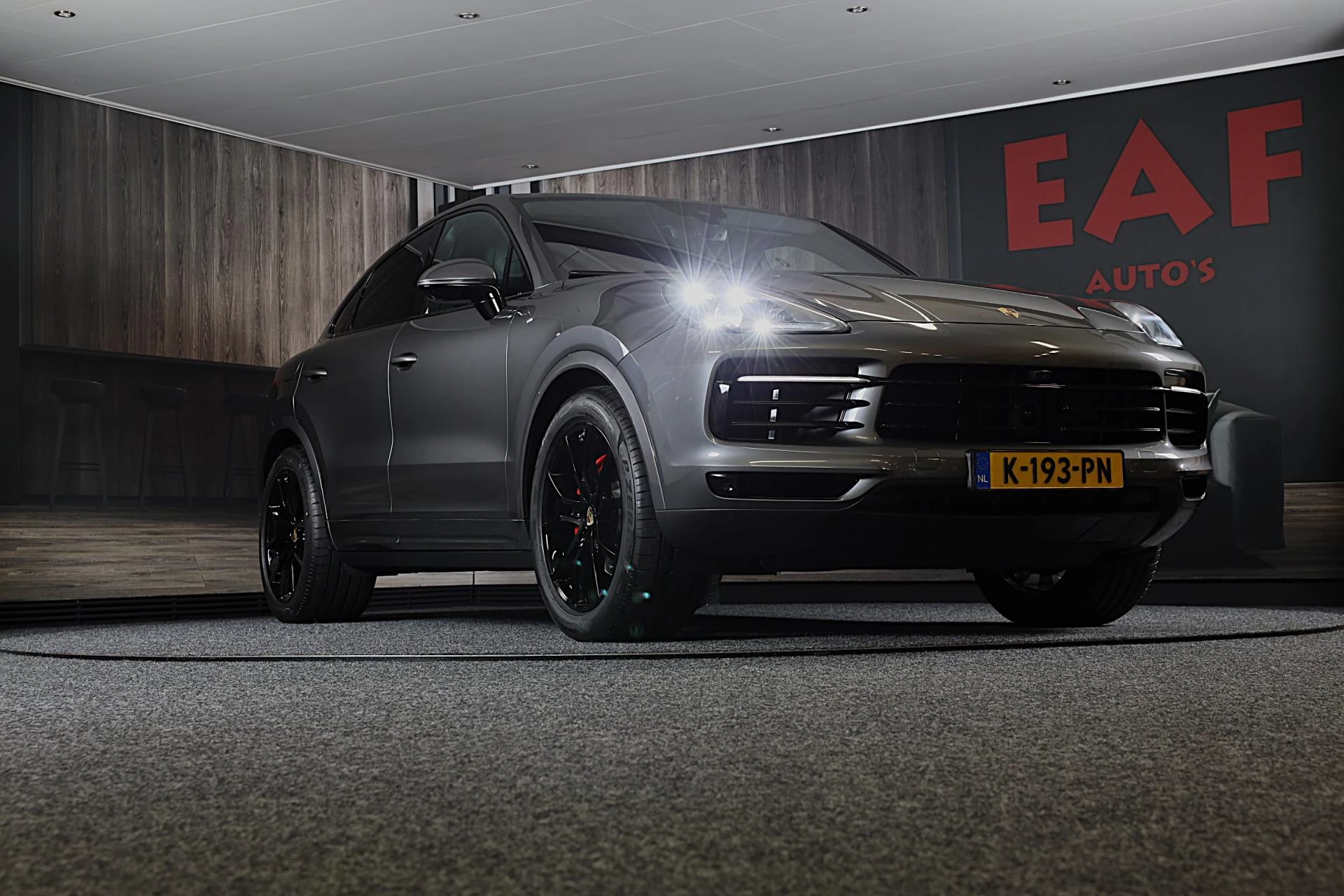 Hoofdafbeelding Porsche Cayenne
