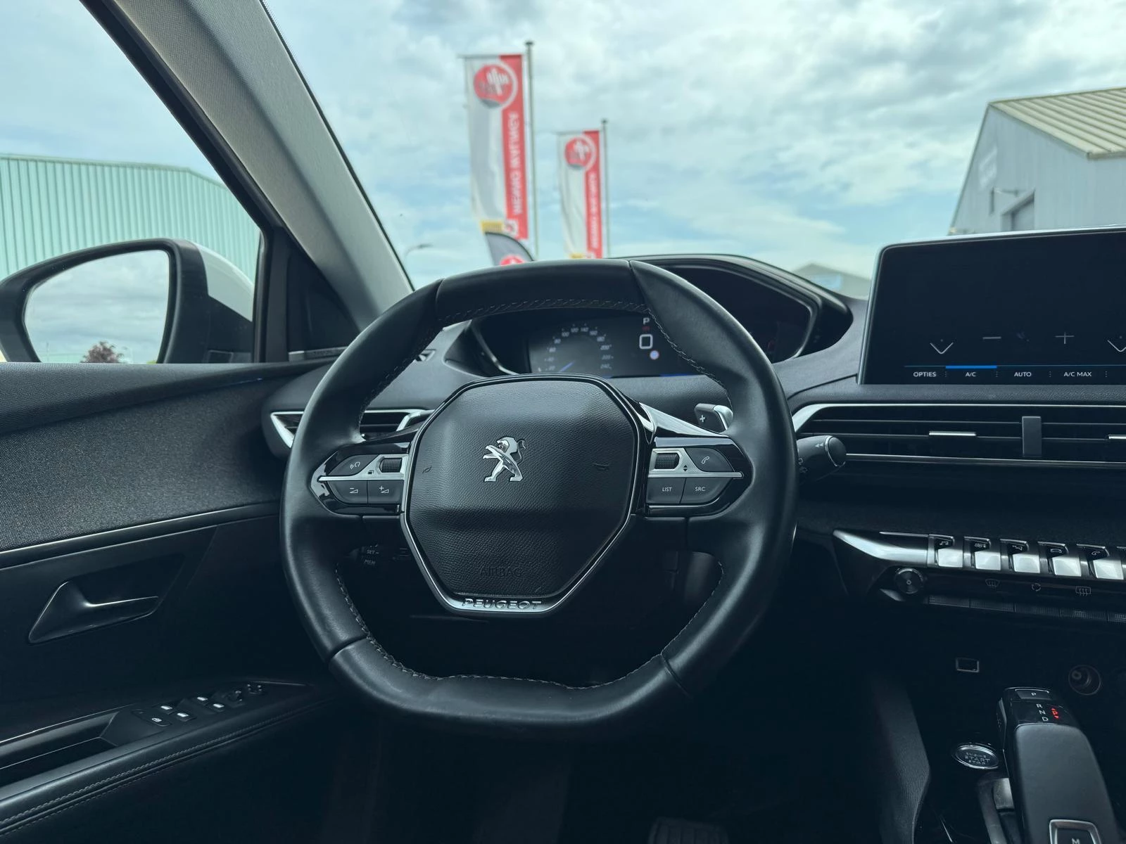 Hoofdafbeelding Peugeot 5008