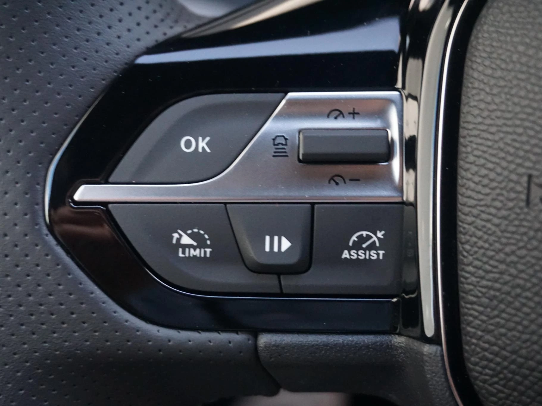 Hoofdafbeelding Peugeot 408