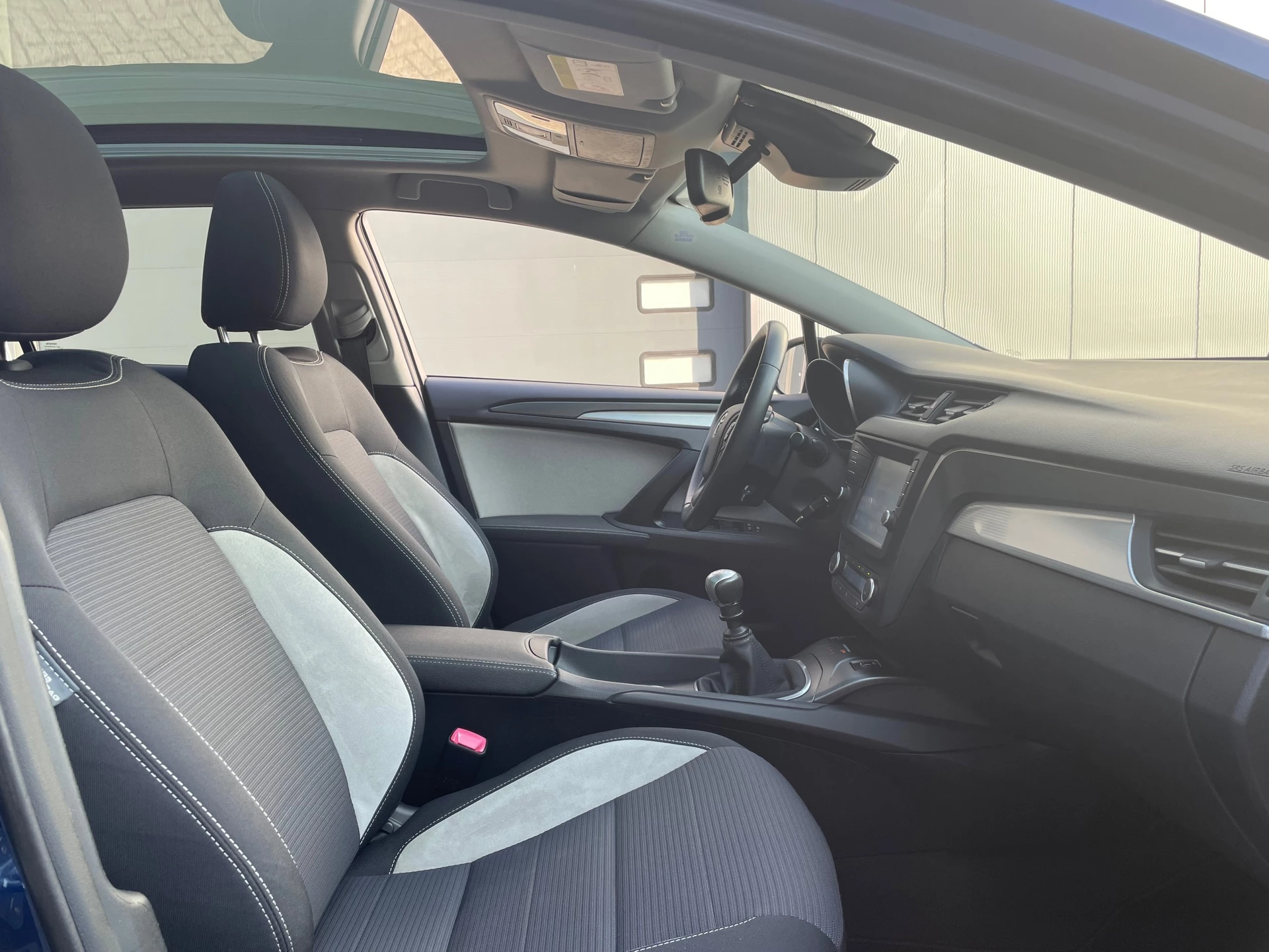Hoofdafbeelding Toyota Avensis