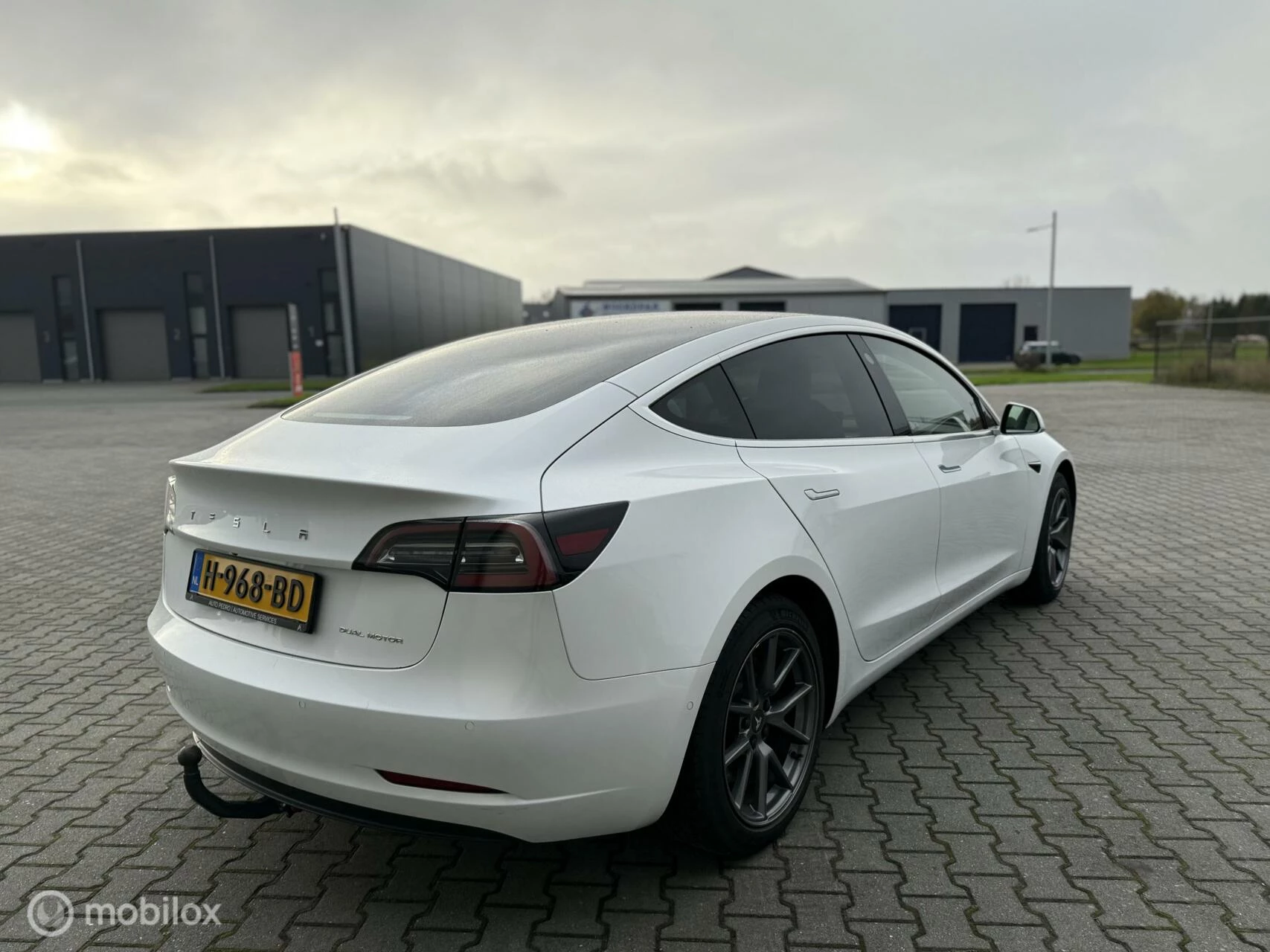 Hoofdafbeelding Tesla Model 3