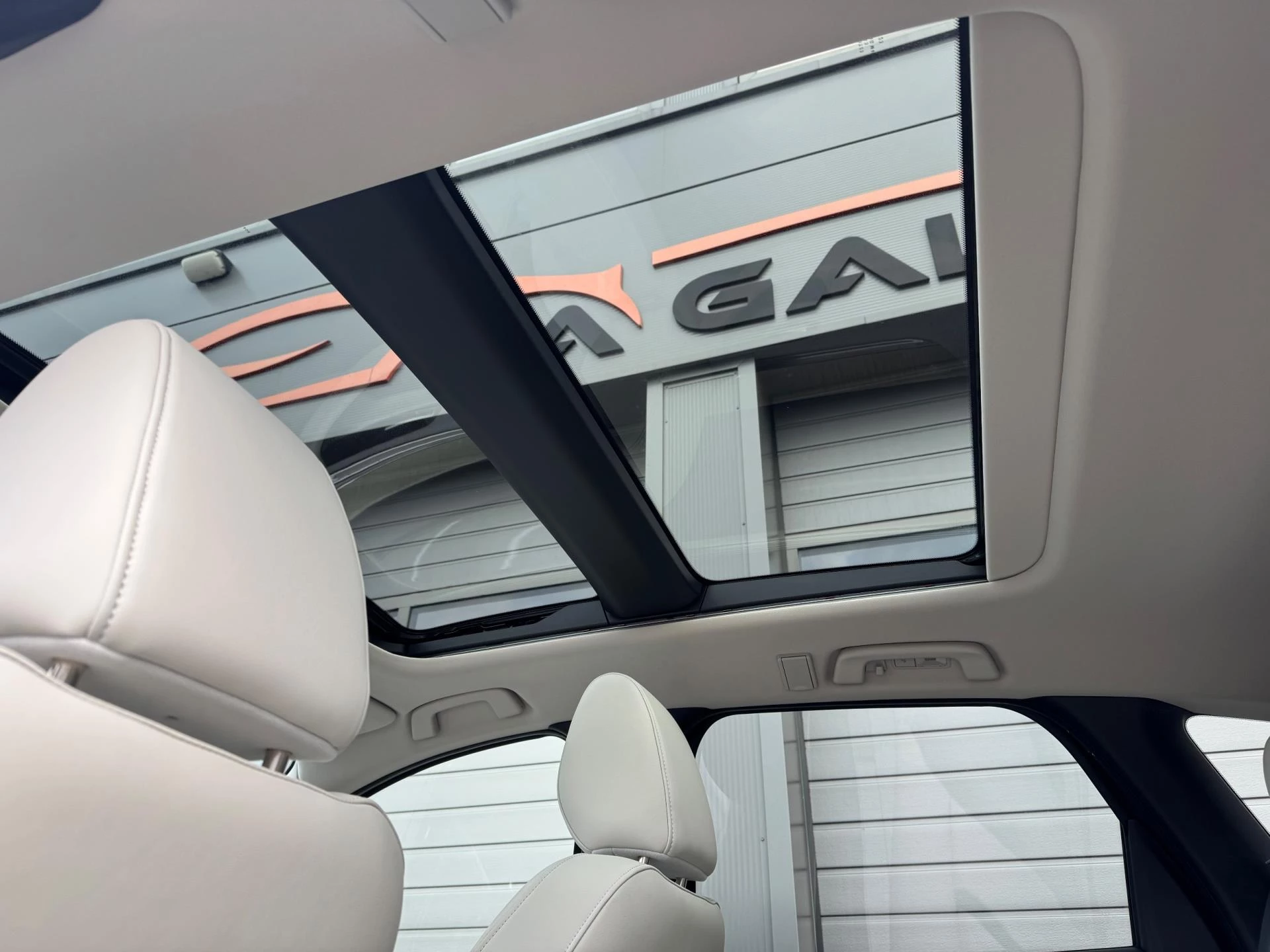 Hoofdafbeelding Mazda CX-60