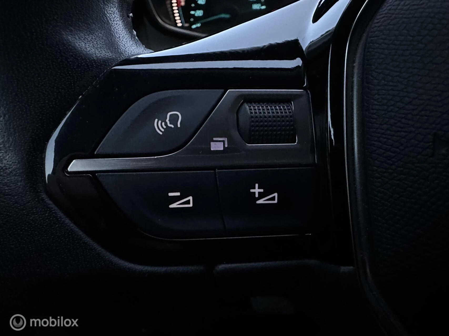 Hoofdafbeelding Peugeot e-2008