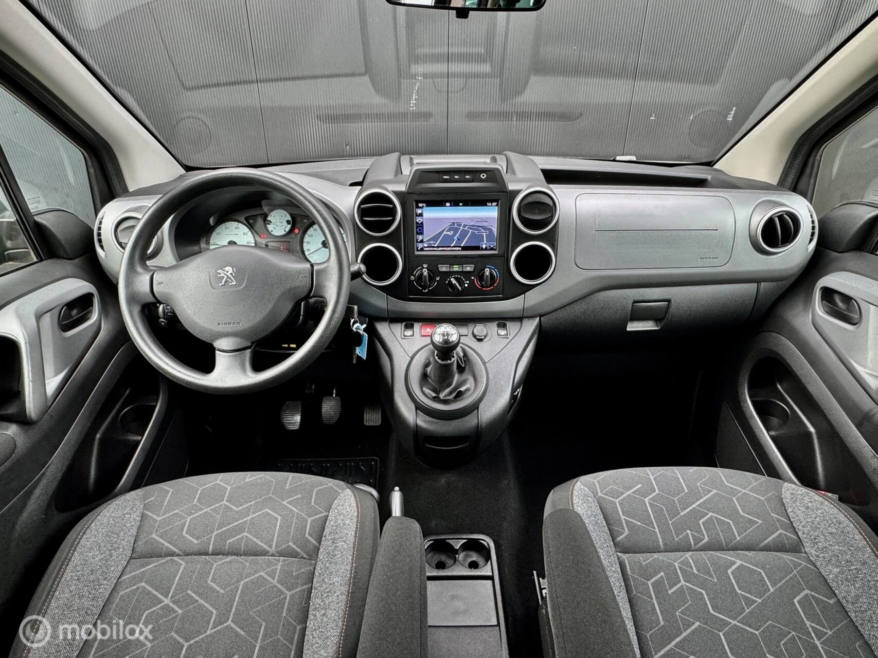 Hoofdafbeelding Peugeot Partner