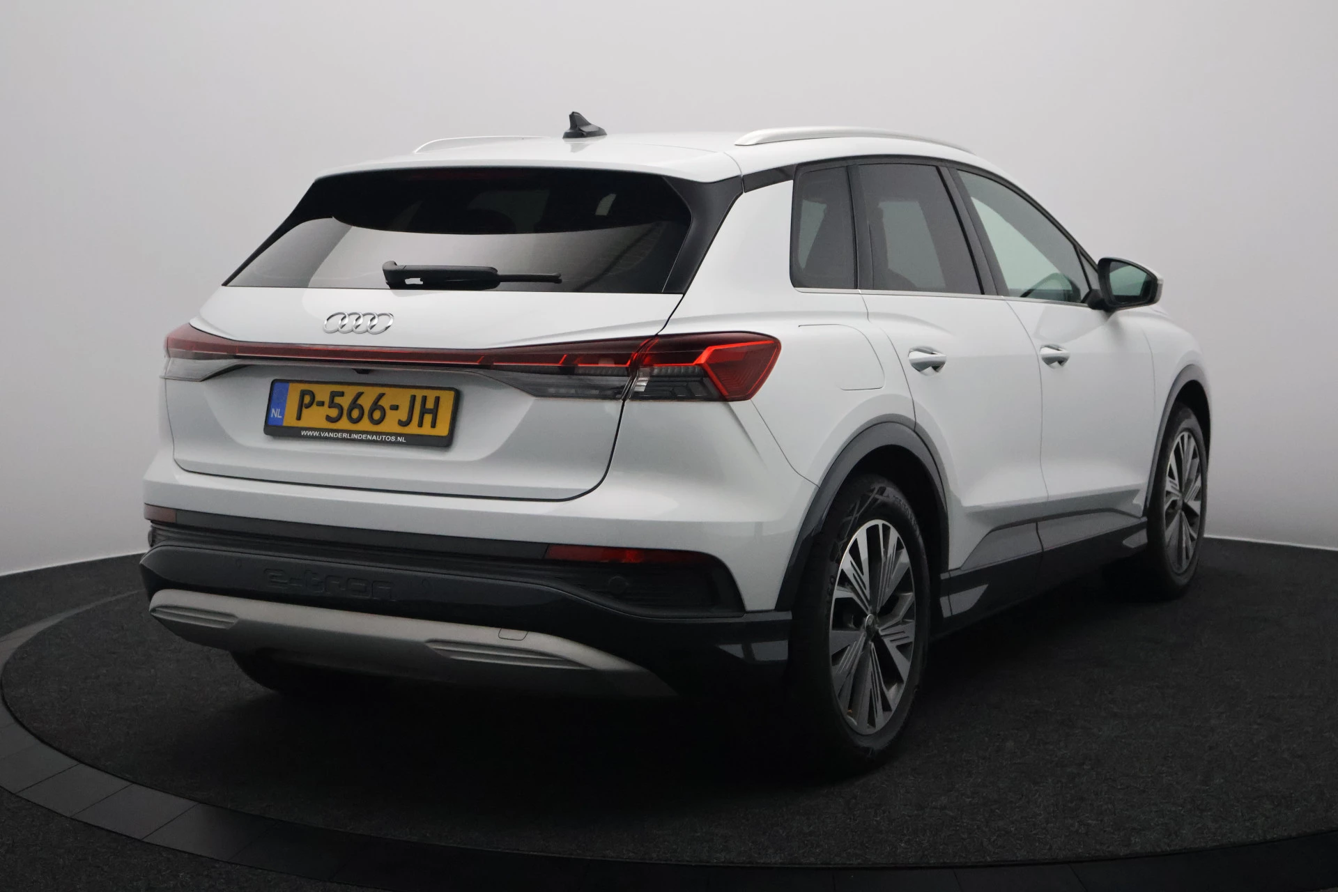 Hoofdafbeelding Audi Q4 e-tron