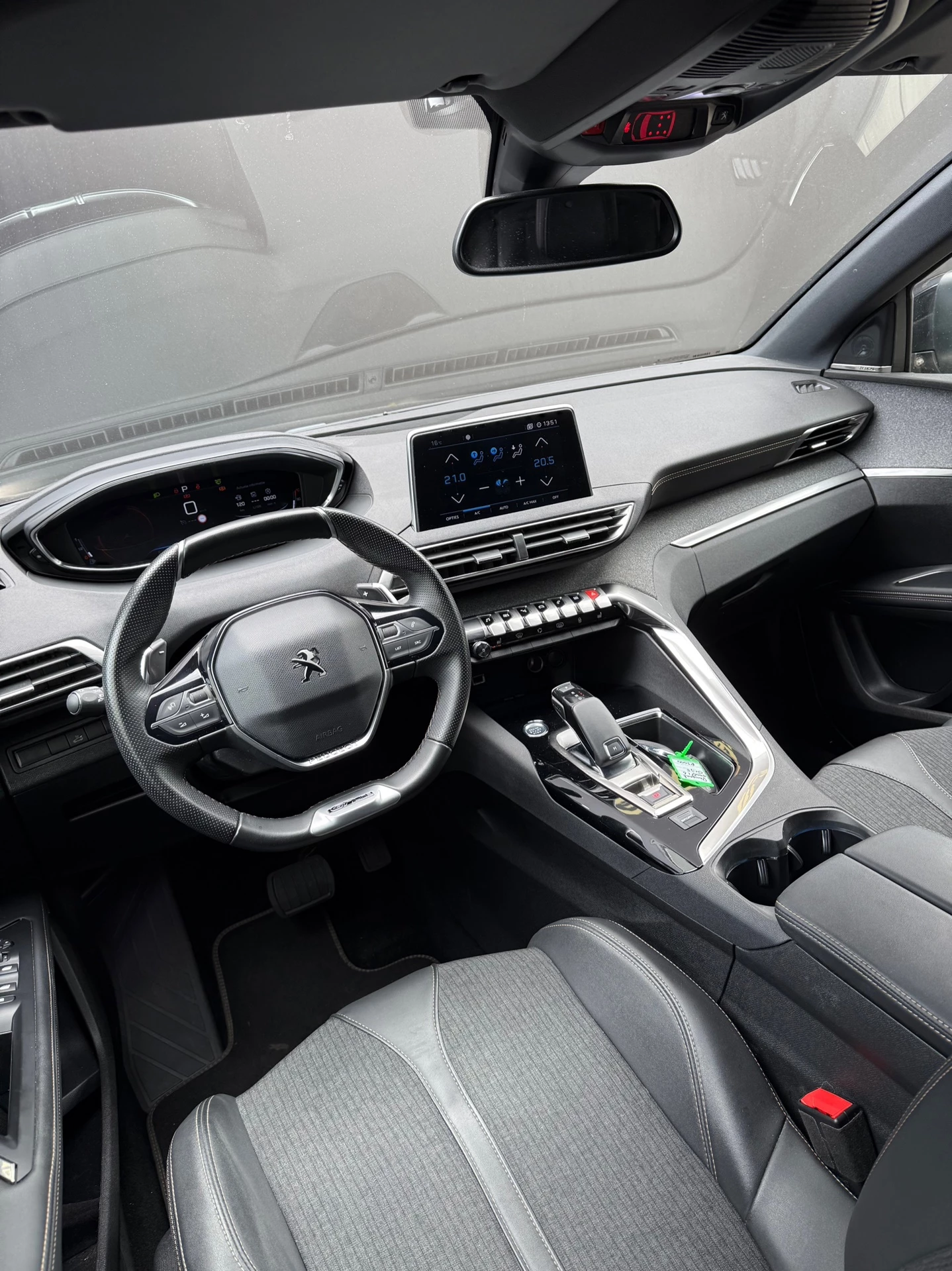 Hoofdafbeelding Peugeot 5008