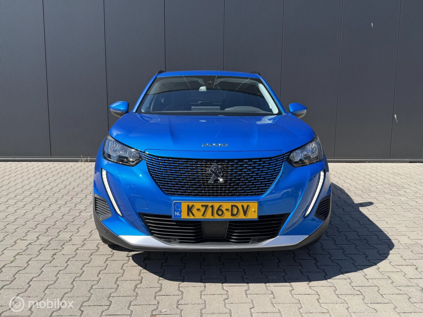 Hoofdafbeelding Peugeot e-2008