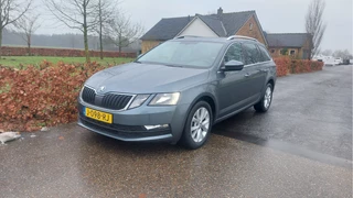 Škoda Octavia Combi 1.6 TDI Greentech Style CLIMA/NAVI BJ 2019