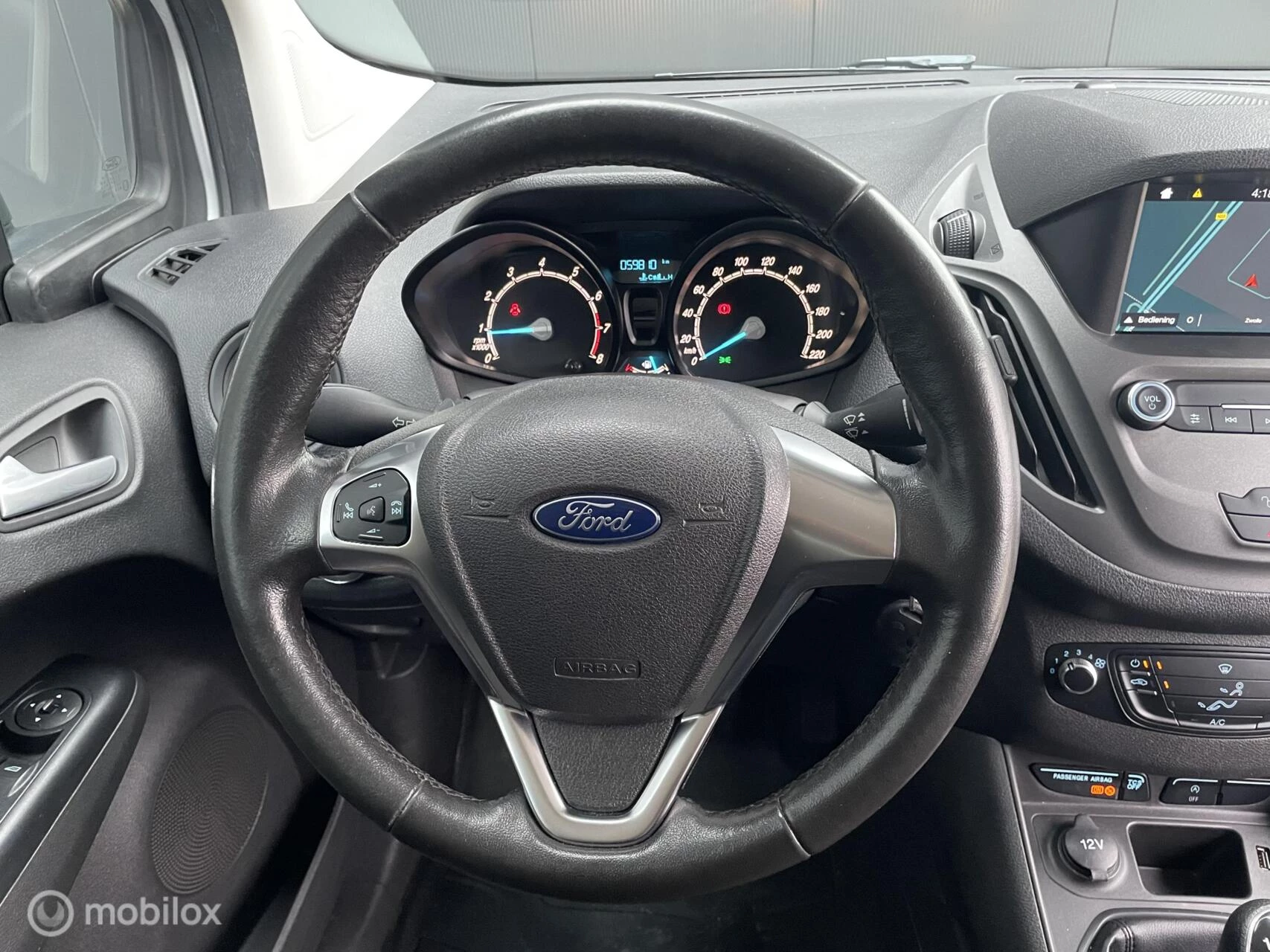 Hoofdafbeelding Ford Transit Courier