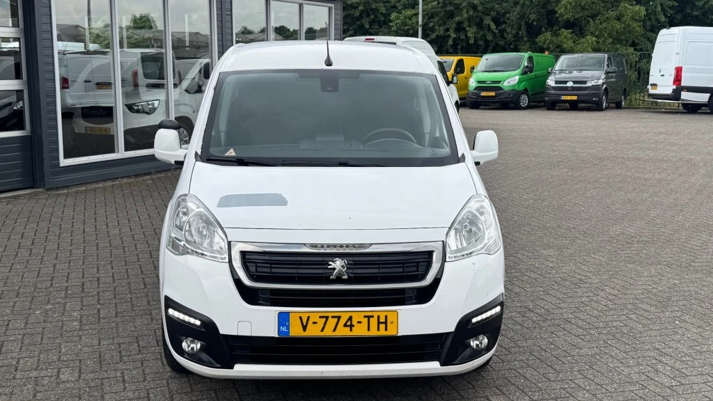 Hoofdafbeelding Peugeot Partner