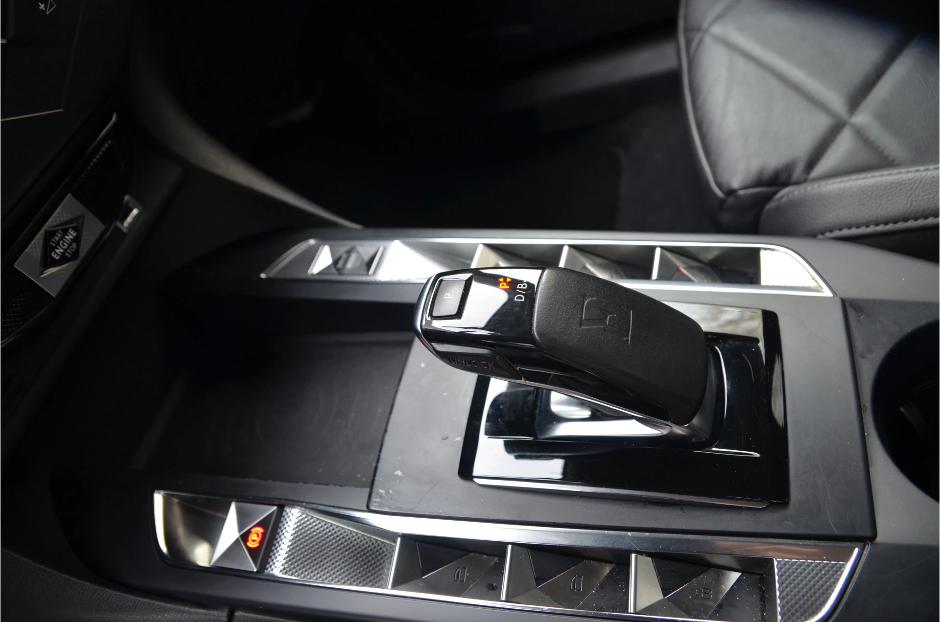 Hoofdafbeelding DS DS 3