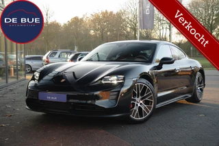 Hoofdafbeelding Porsche Taycan Porsche Taycan 4S Performance 84 kWh|1 Eig.|Matrix|Chrono|Achteras besturing|Panoramadak|Olea Leder|Bose|Luchtvering|Full Option|Dealer Onderhouden