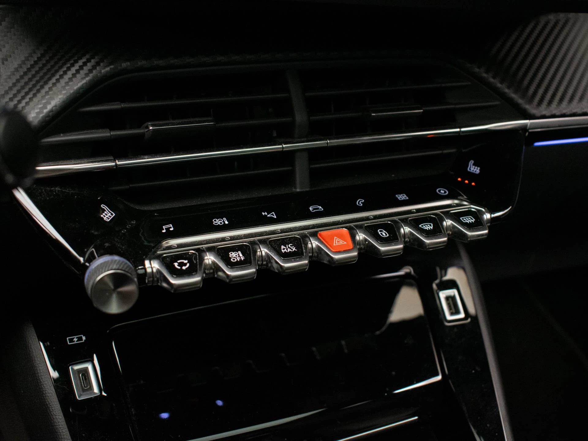 Hoofdafbeelding Peugeot e-208
