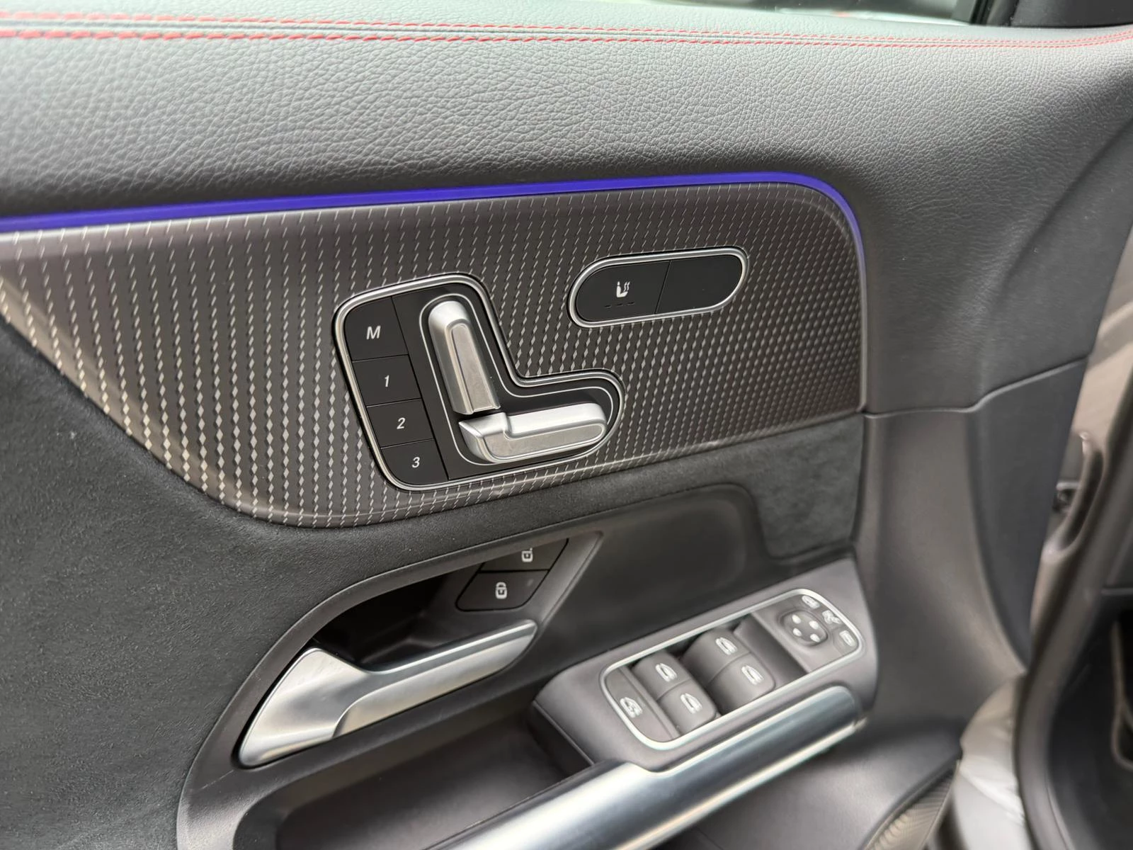 Hoofdafbeelding Mercedes-Benz EQA