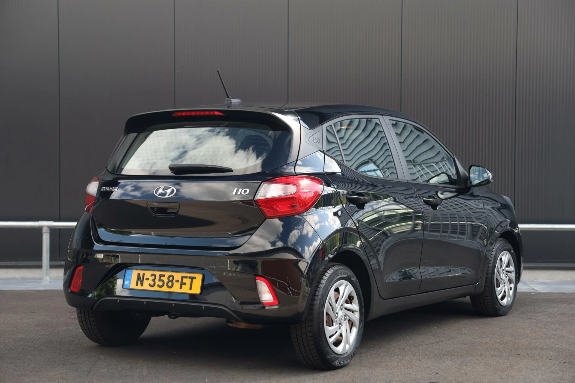 Hoofdafbeelding Hyundai i10