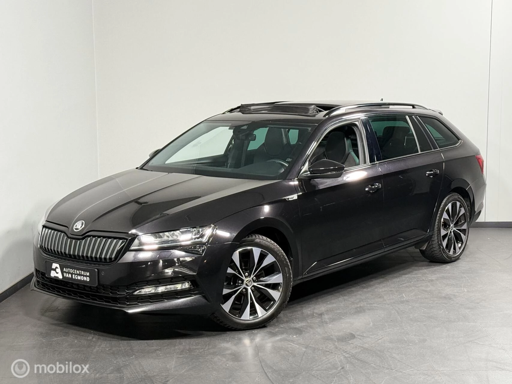 Hoofdafbeelding Škoda Superb