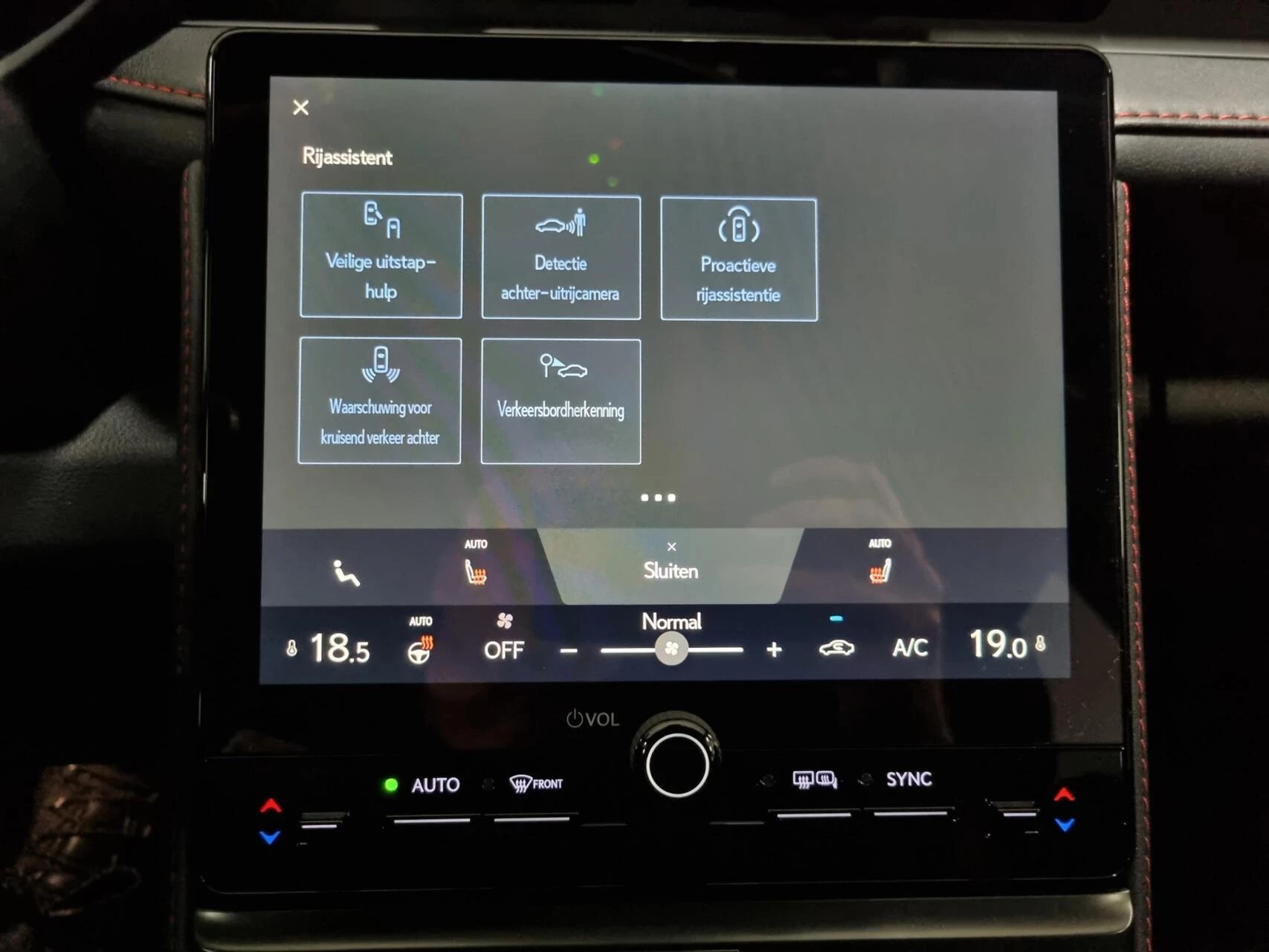 Hoofdafbeelding Lexus LBX