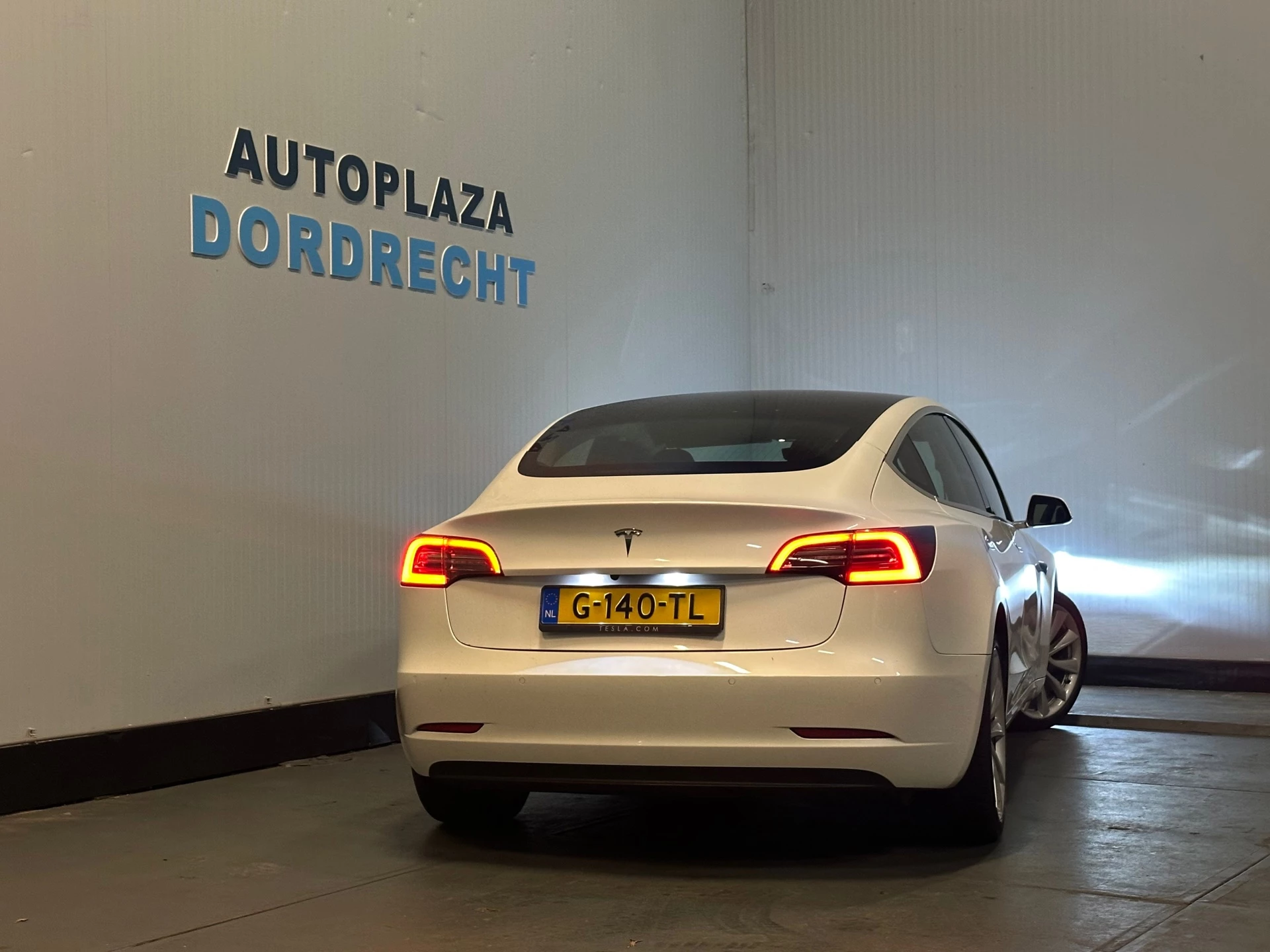 Hoofdafbeelding Tesla Model 3