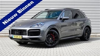 Porsche Cayenne 3.0 E-Hybrid | Achterasbesturing | ACC | Softclose | Sportuitlaten | Massagestoelen | Luchtvering |