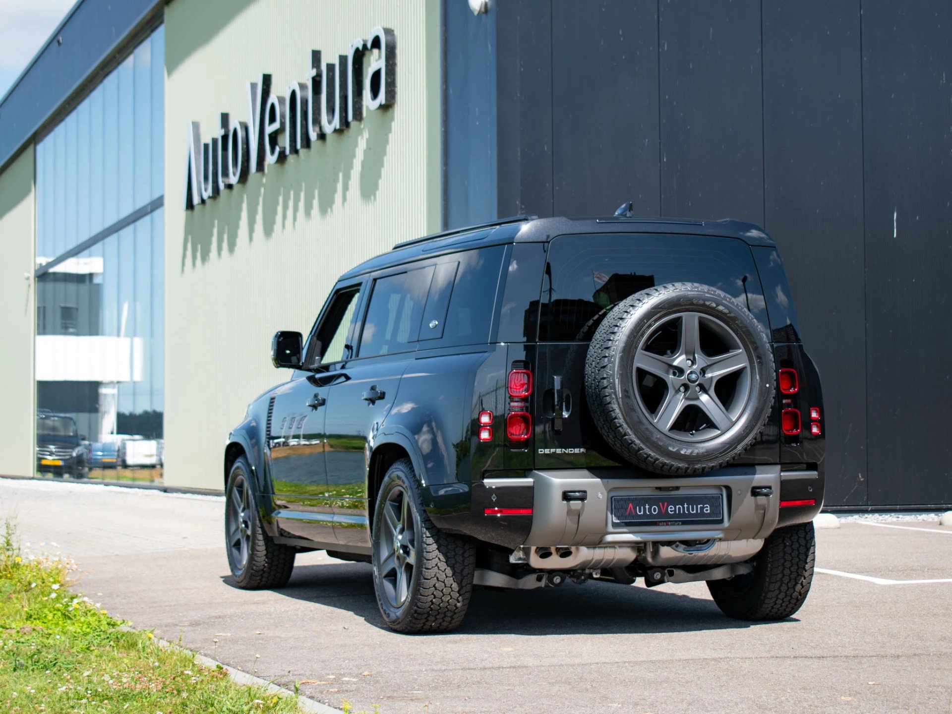 Hoofdafbeelding Land Rover Defender