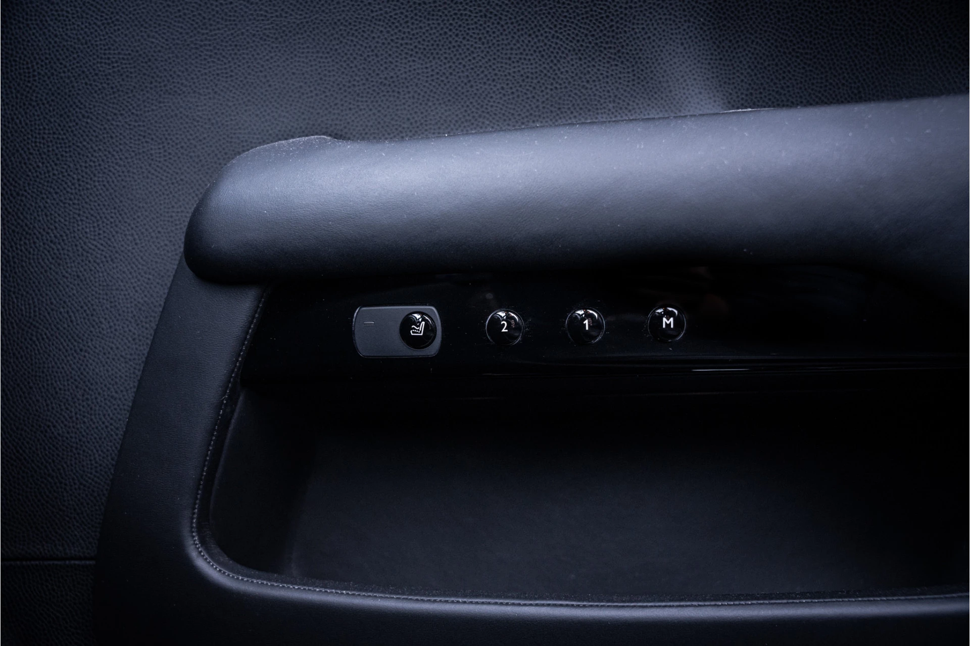 Hoofdafbeelding Rolls-Royce Dawn