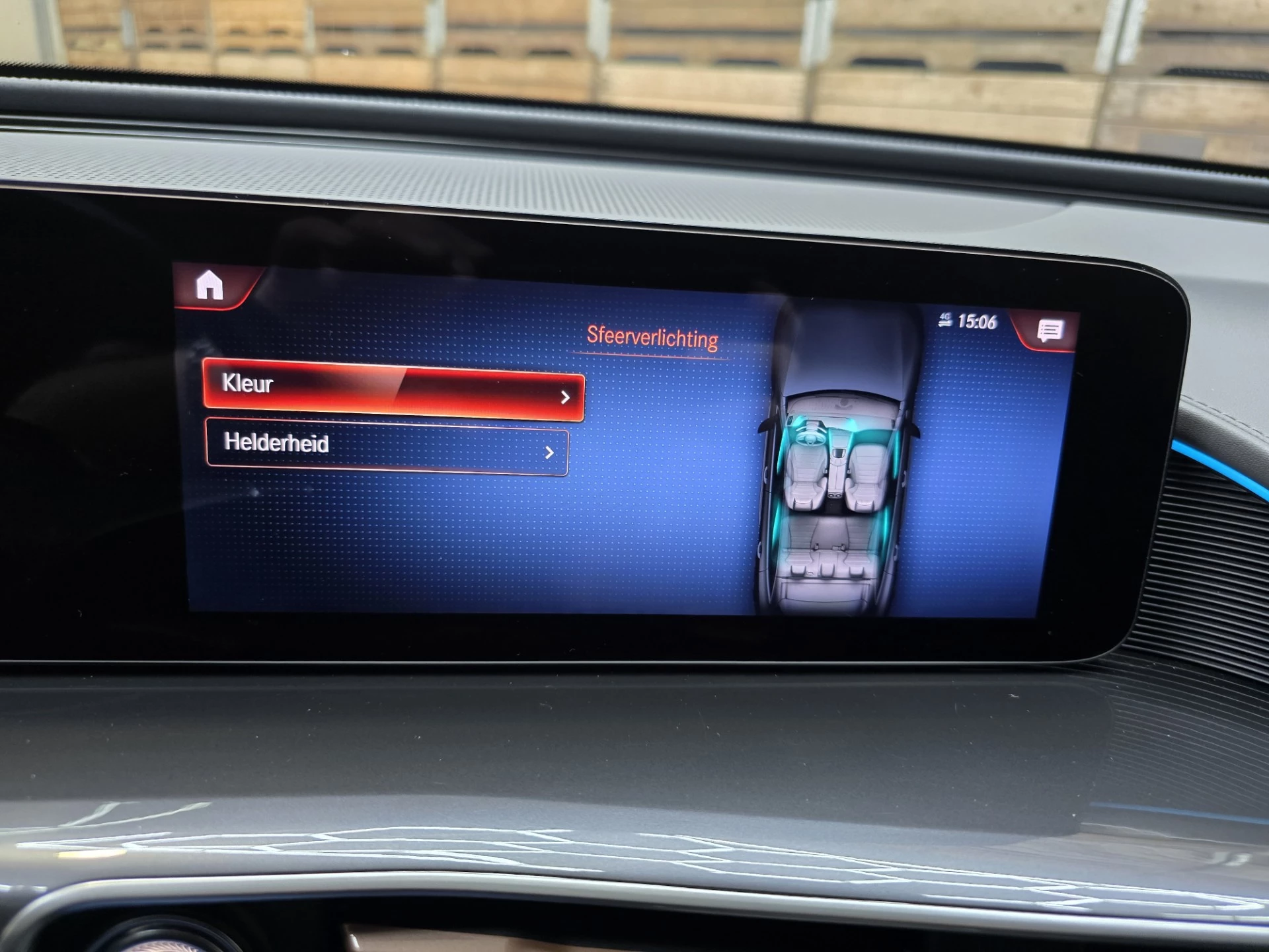 Hoofdafbeelding Mercedes-Benz EQC