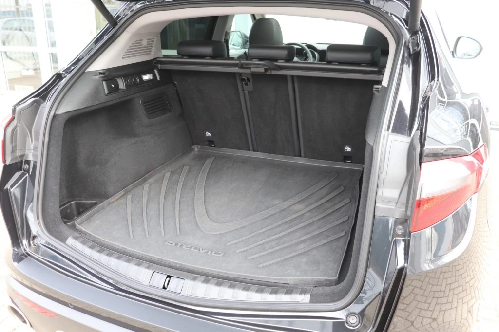 Hoofdafbeelding Alfa Romeo Stelvio