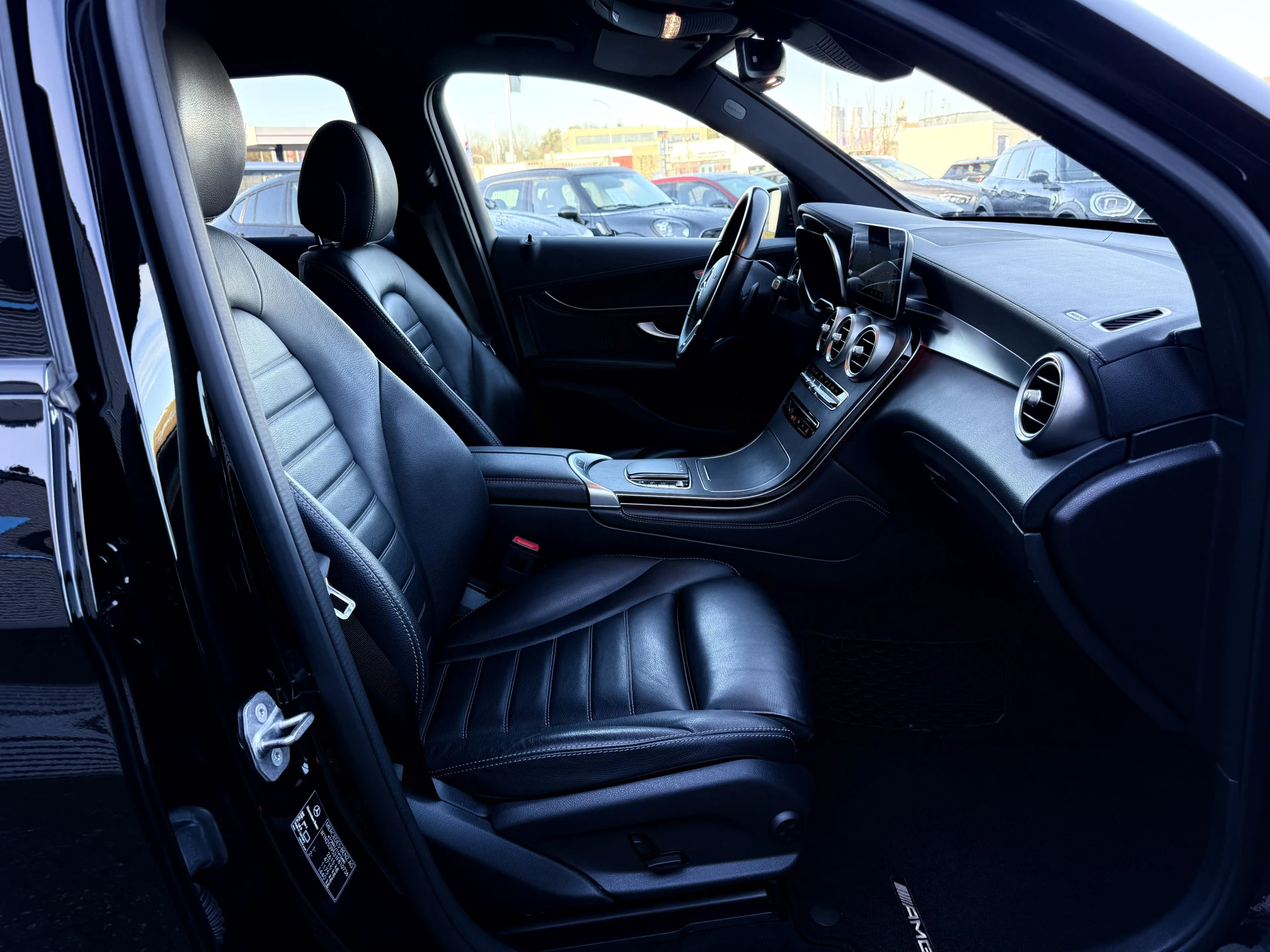 Hoofdafbeelding Mercedes-Benz GLC