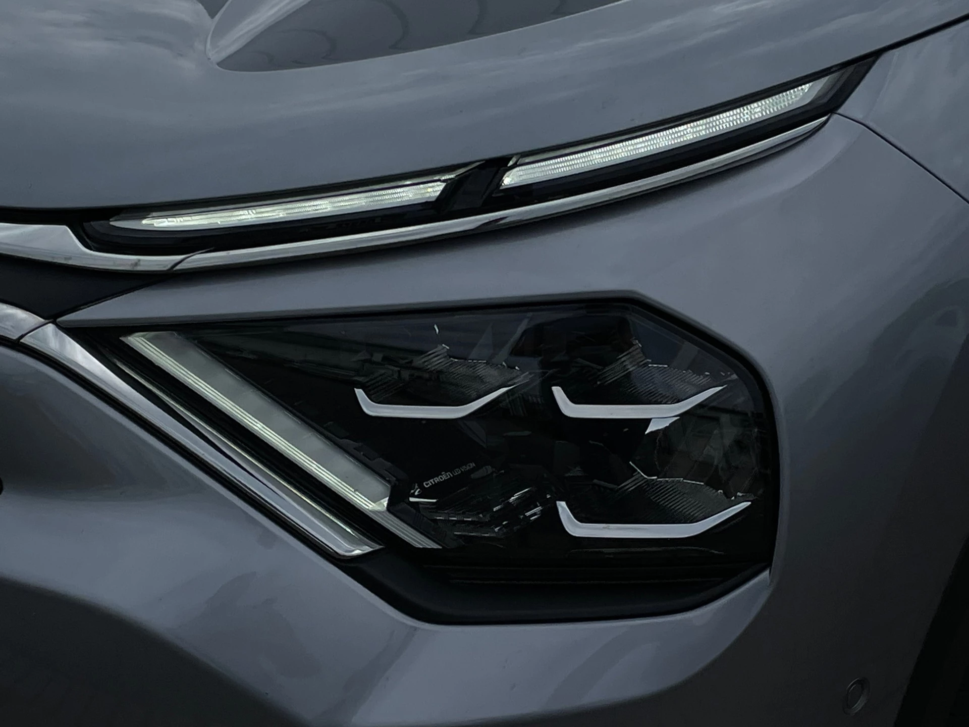 Hoofdafbeelding Citroën ë-C4 X