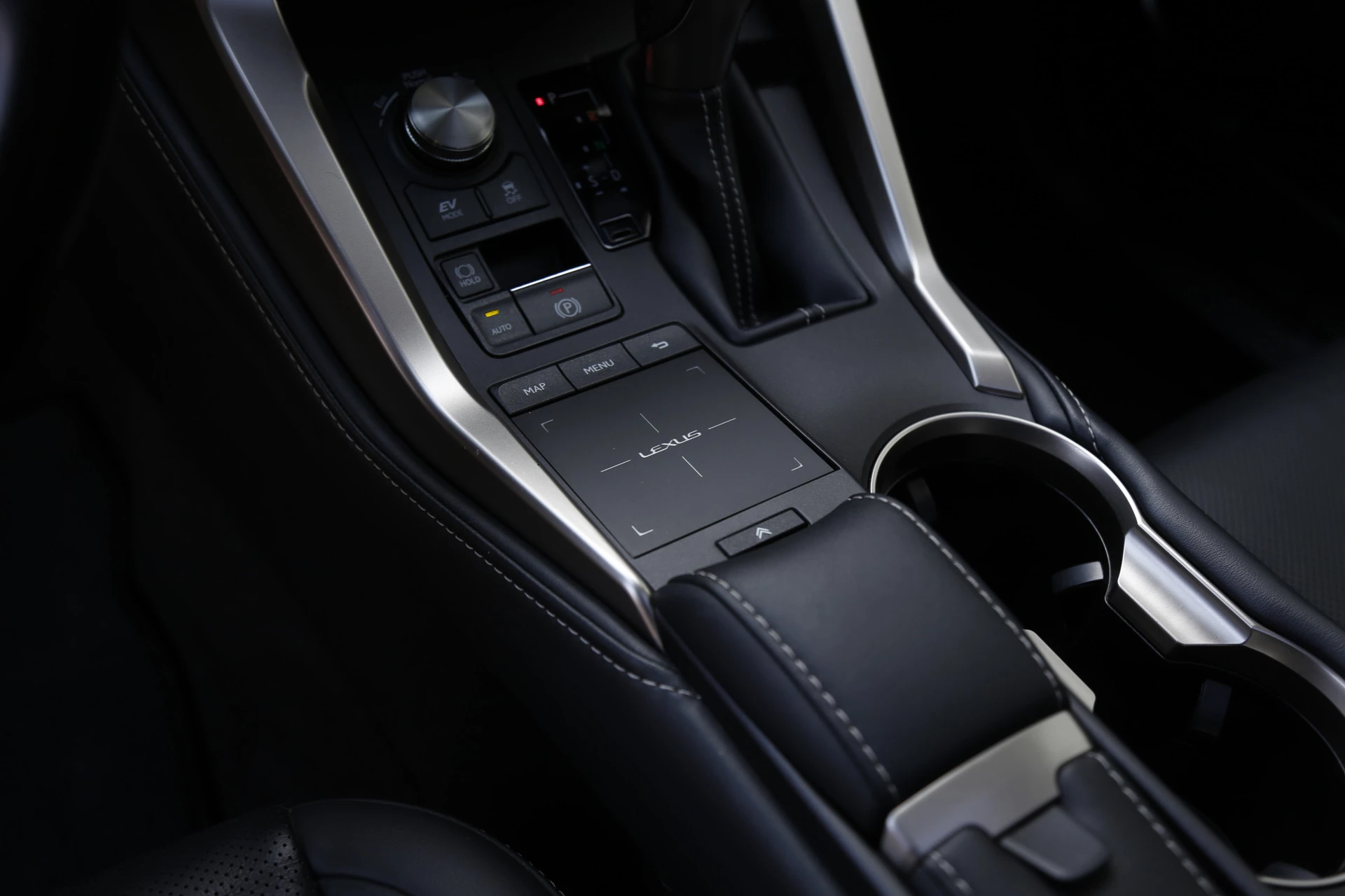 Hoofdafbeelding Lexus NX