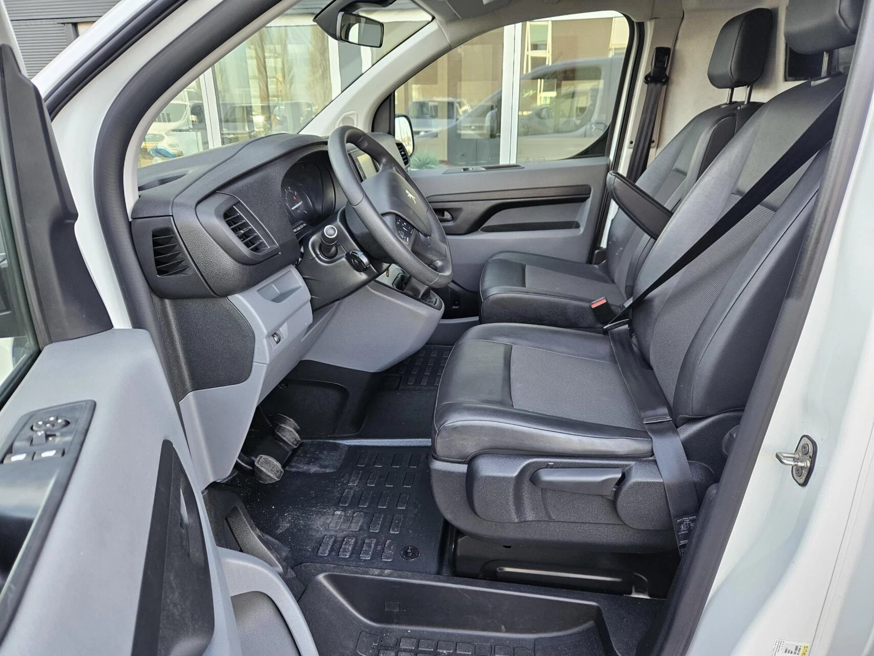 Hoofdafbeelding Peugeot Expert