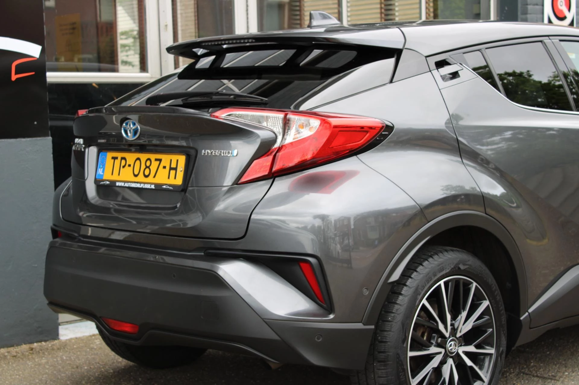 Hoofdafbeelding Toyota C-HR