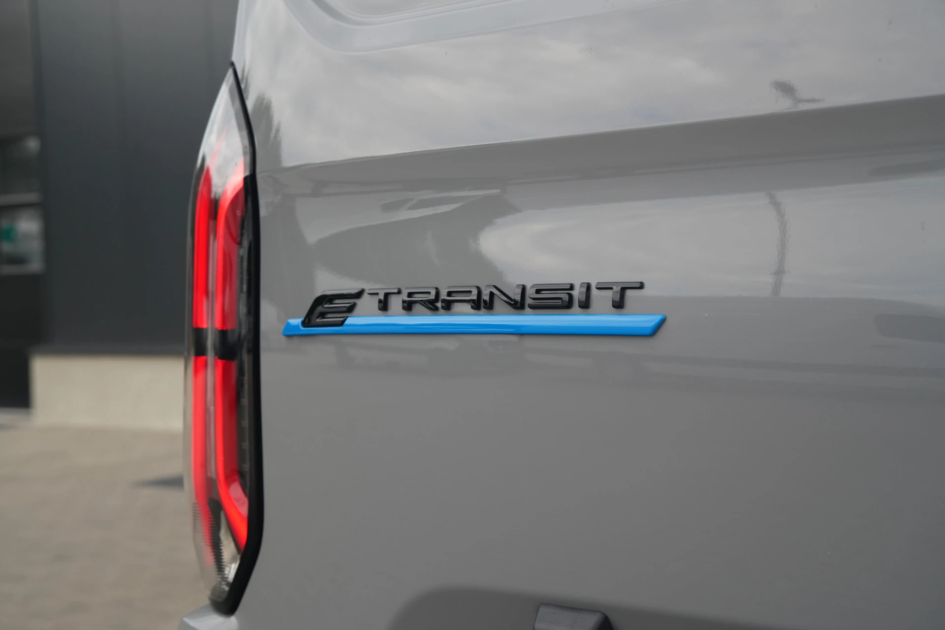 Hoofdafbeelding Ford E-Transit Custom
