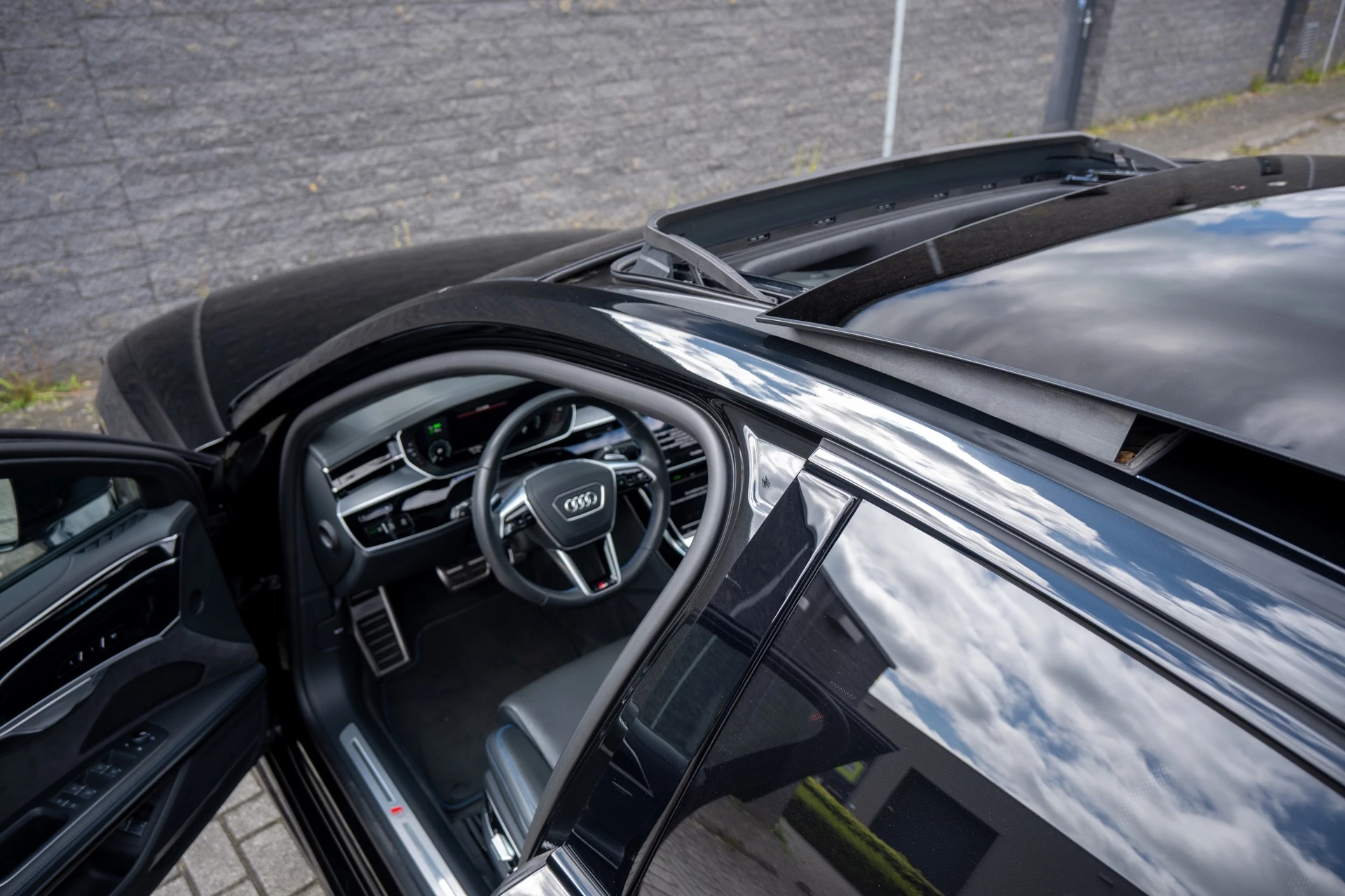 Hoofdafbeelding Audi A8