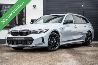 BMW 3-serie Touring 330e xDrive M Perf Stoelen Pano HUD