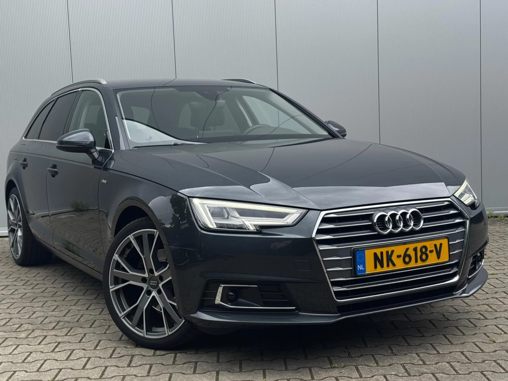 Hoofdafbeelding Audi A4