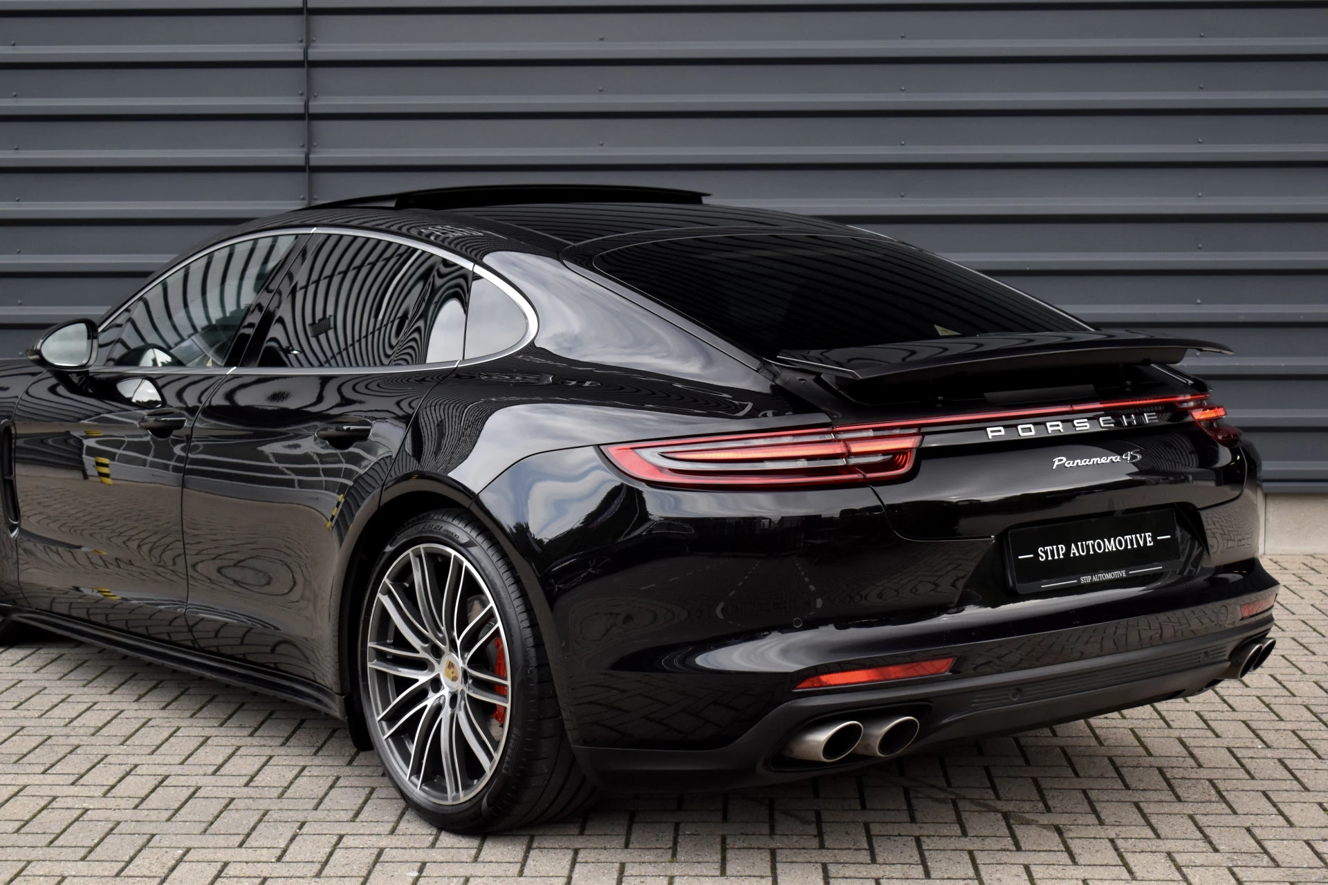 Hoofdafbeelding Porsche Panamera