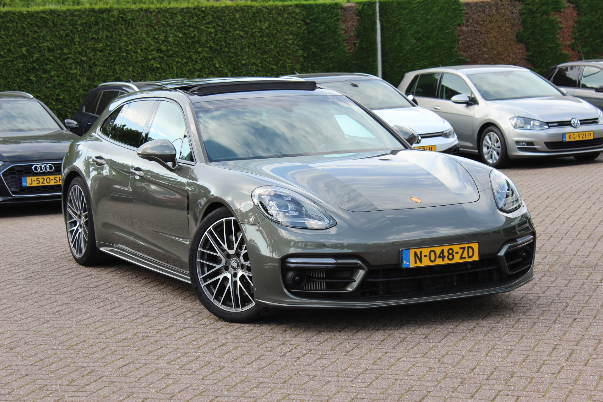 Hoofdafbeelding Porsche Panamera