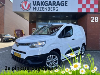 Toyota ProAce CITY 1.5 D-4D Cool Comfort // AIRCO // TREKHAAK // PARKEER SENSOREN // CRUISE CONTROL //
