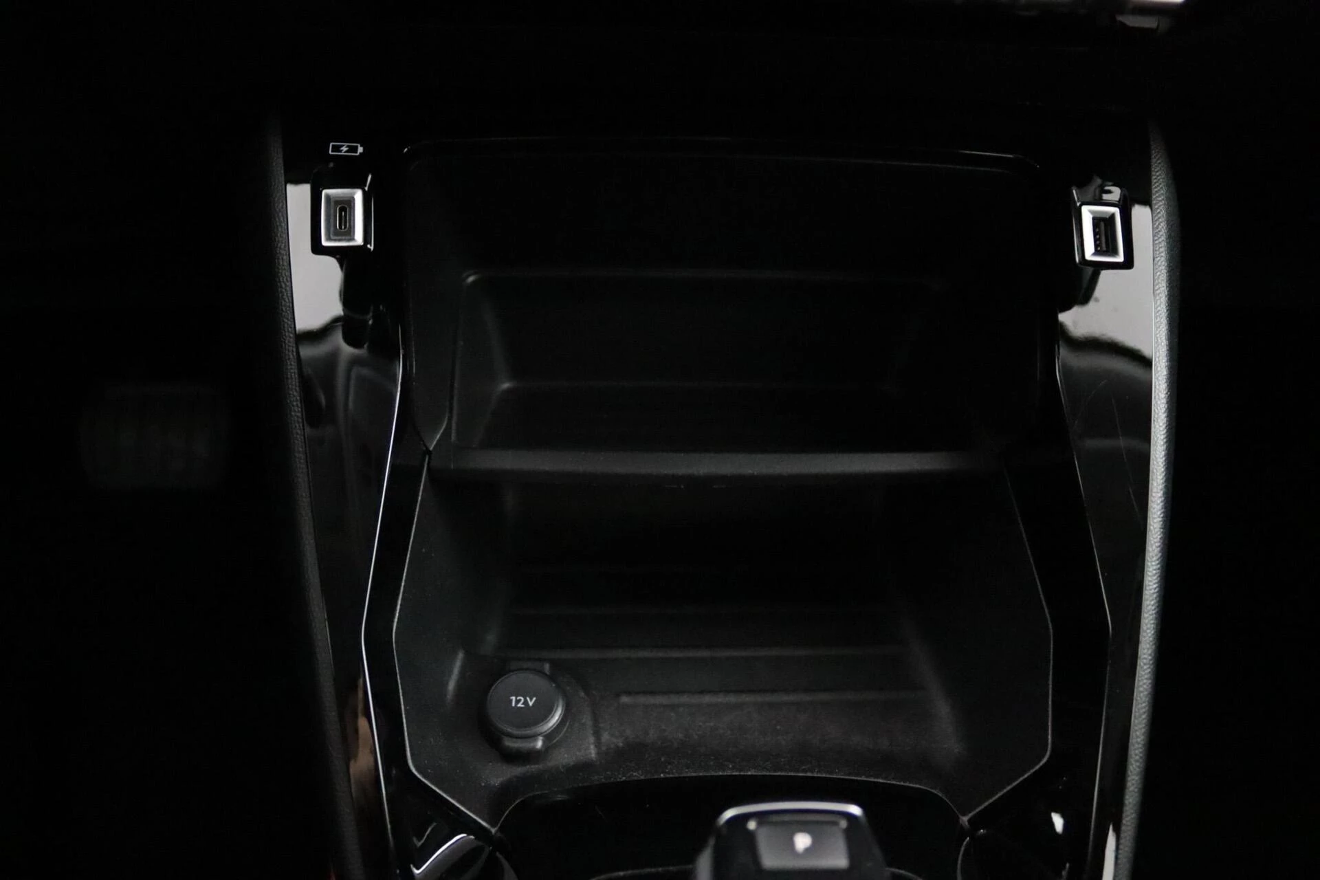 Hoofdafbeelding Peugeot e-2008