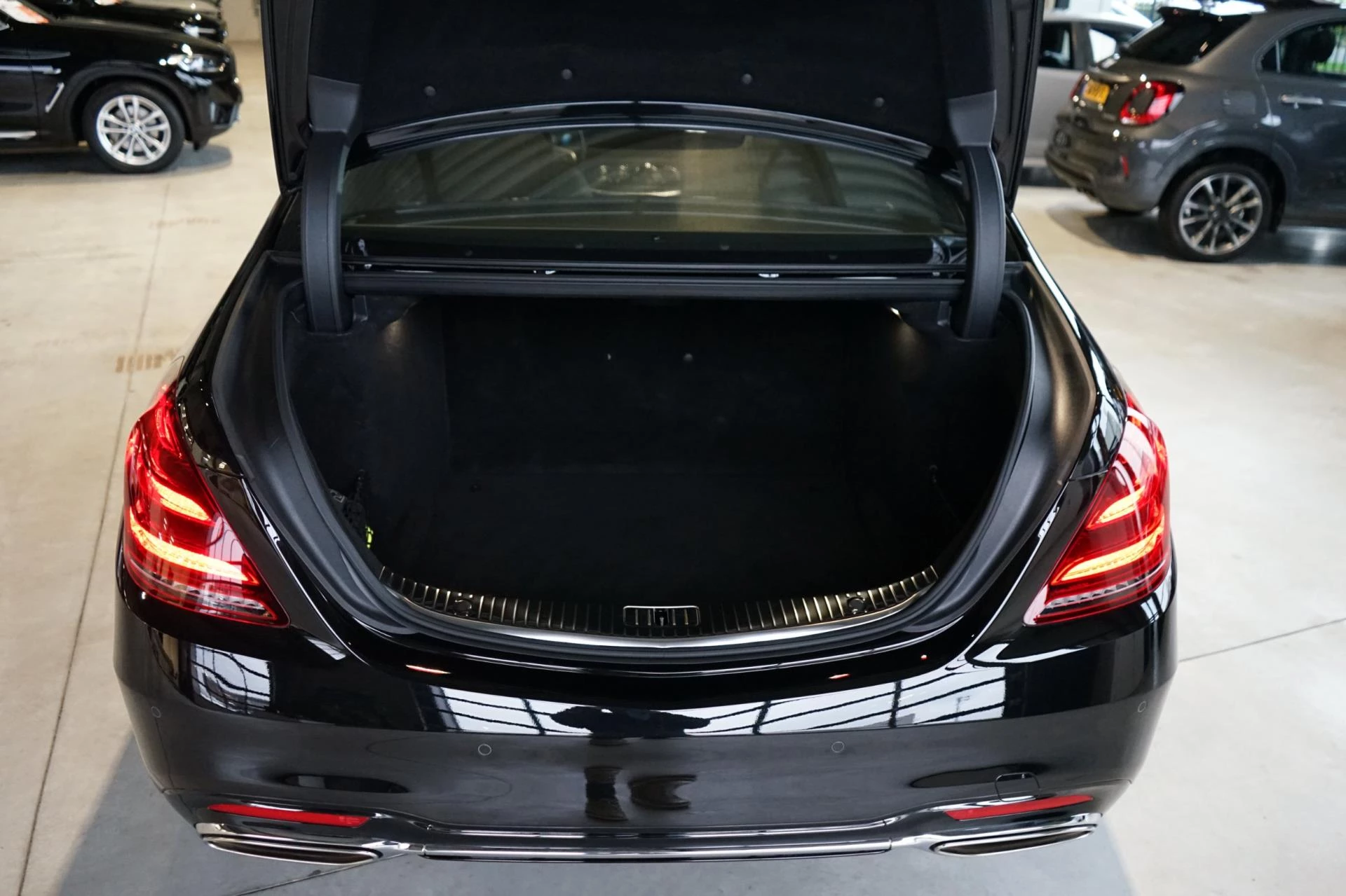 Hoofdafbeelding Mercedes-Benz S-Klasse