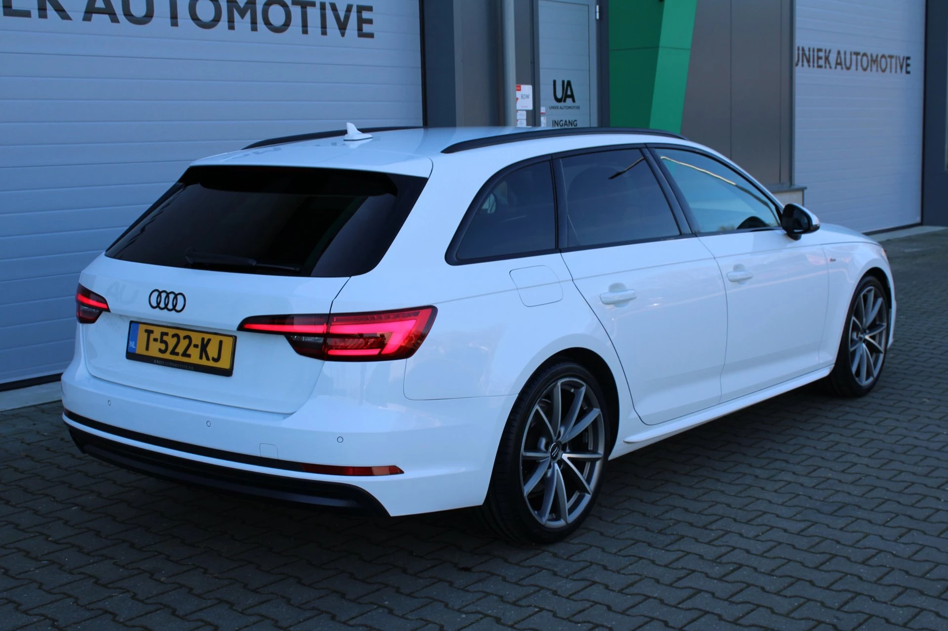 Hoofdafbeelding Audi A4