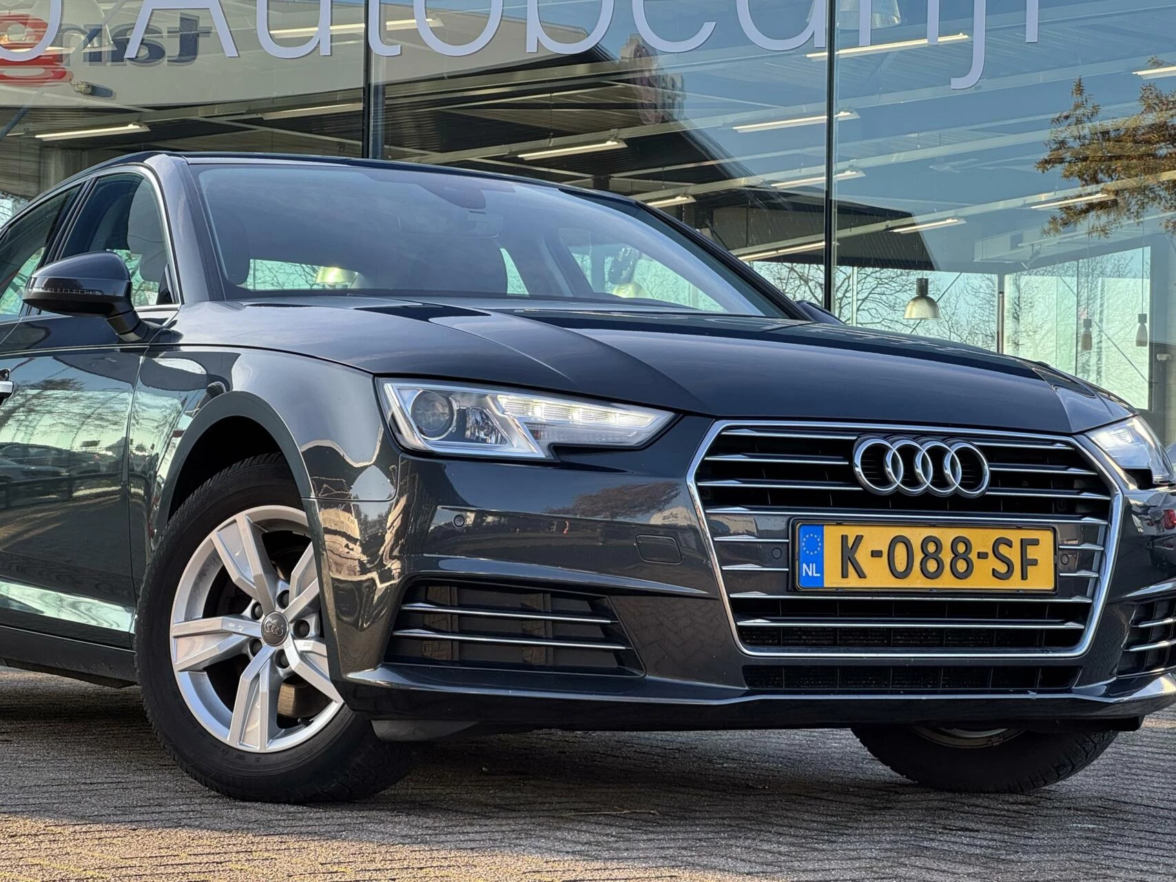 Hoofdafbeelding Audi A4